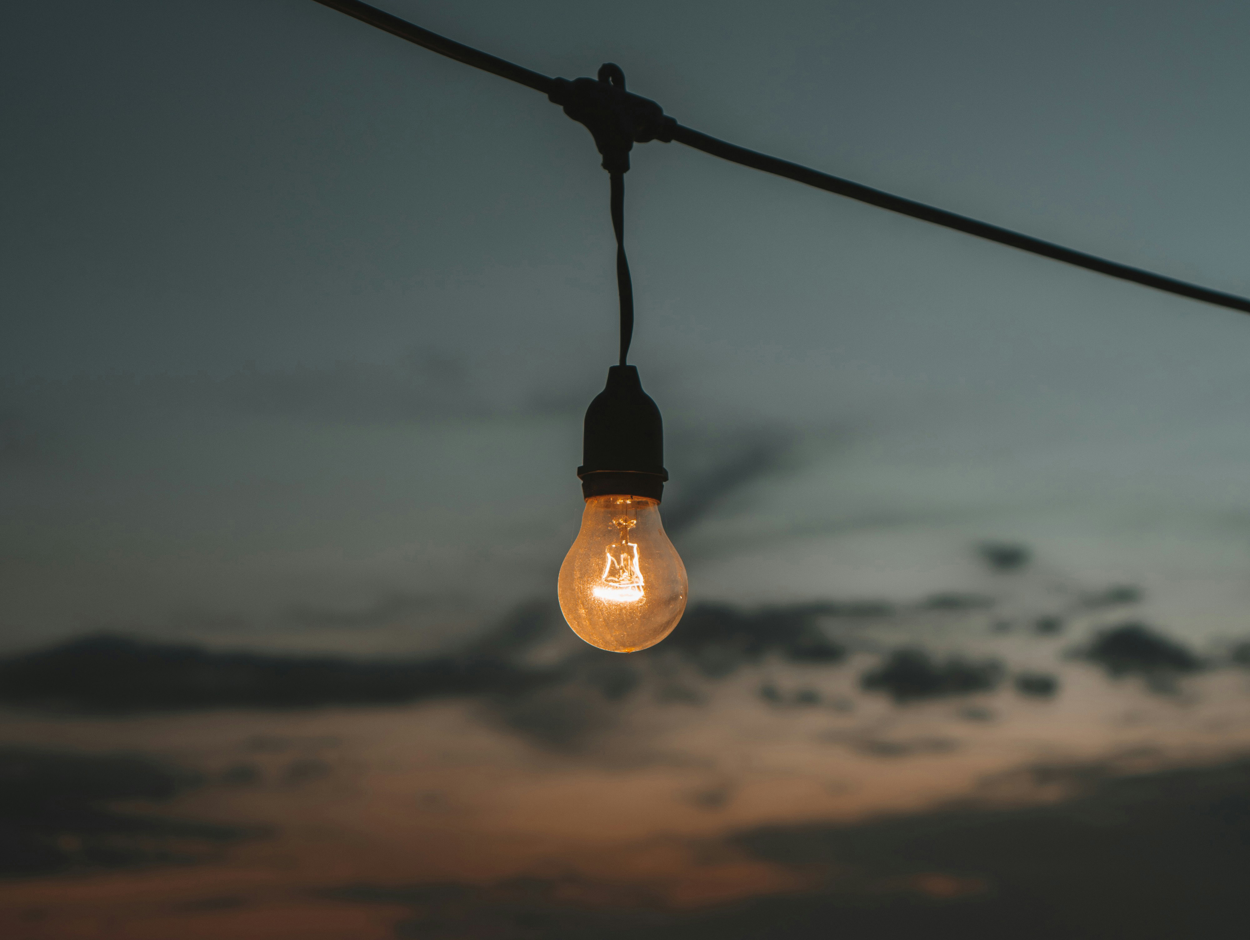 hängande glödlampa