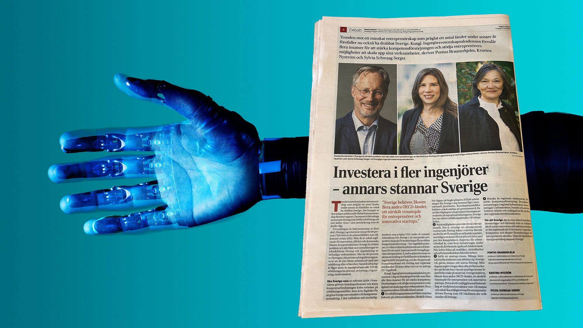 robothand och papperstidning med tryckt debattartikel