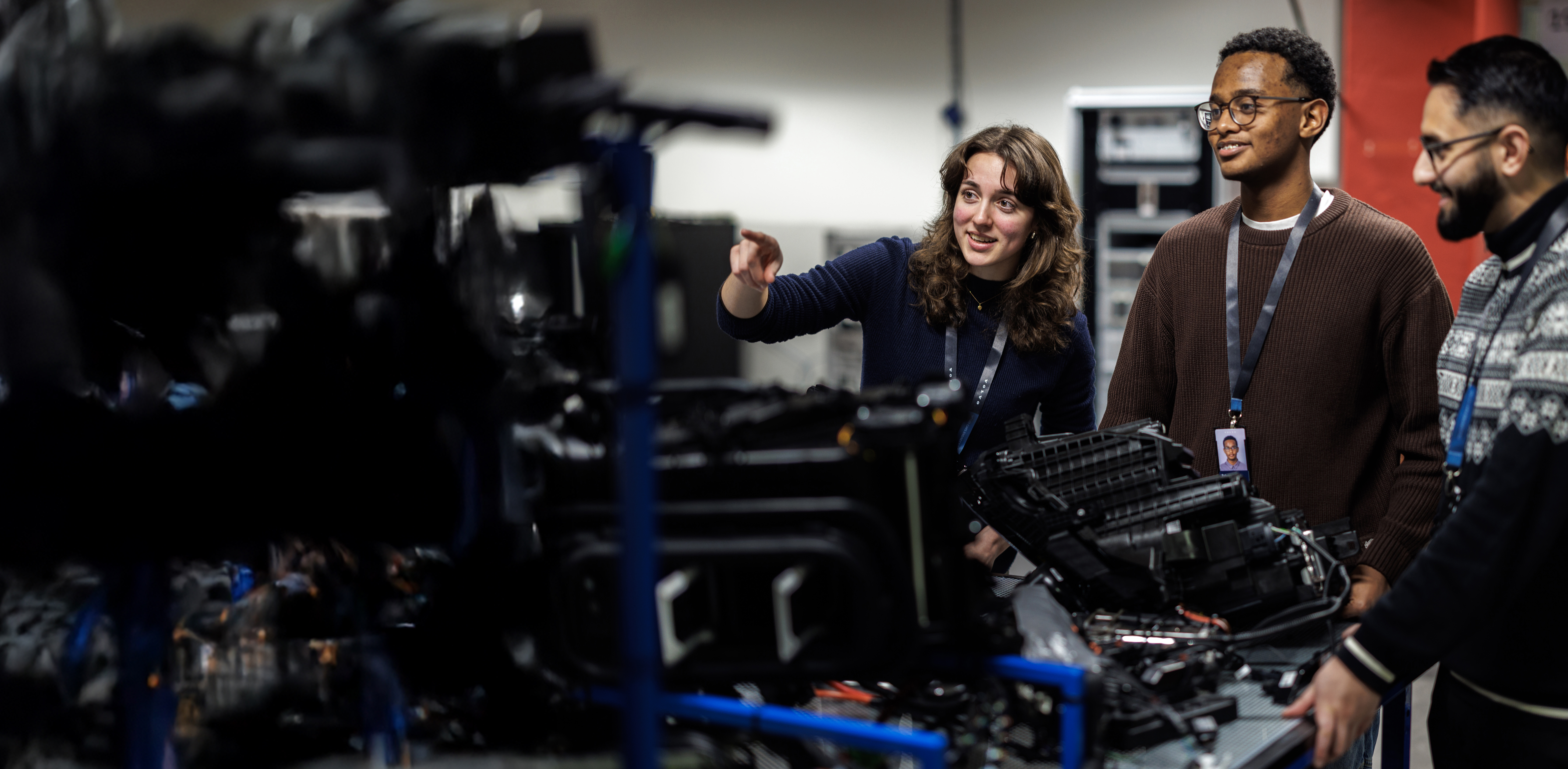 Två tekniksprångare och deras handledare