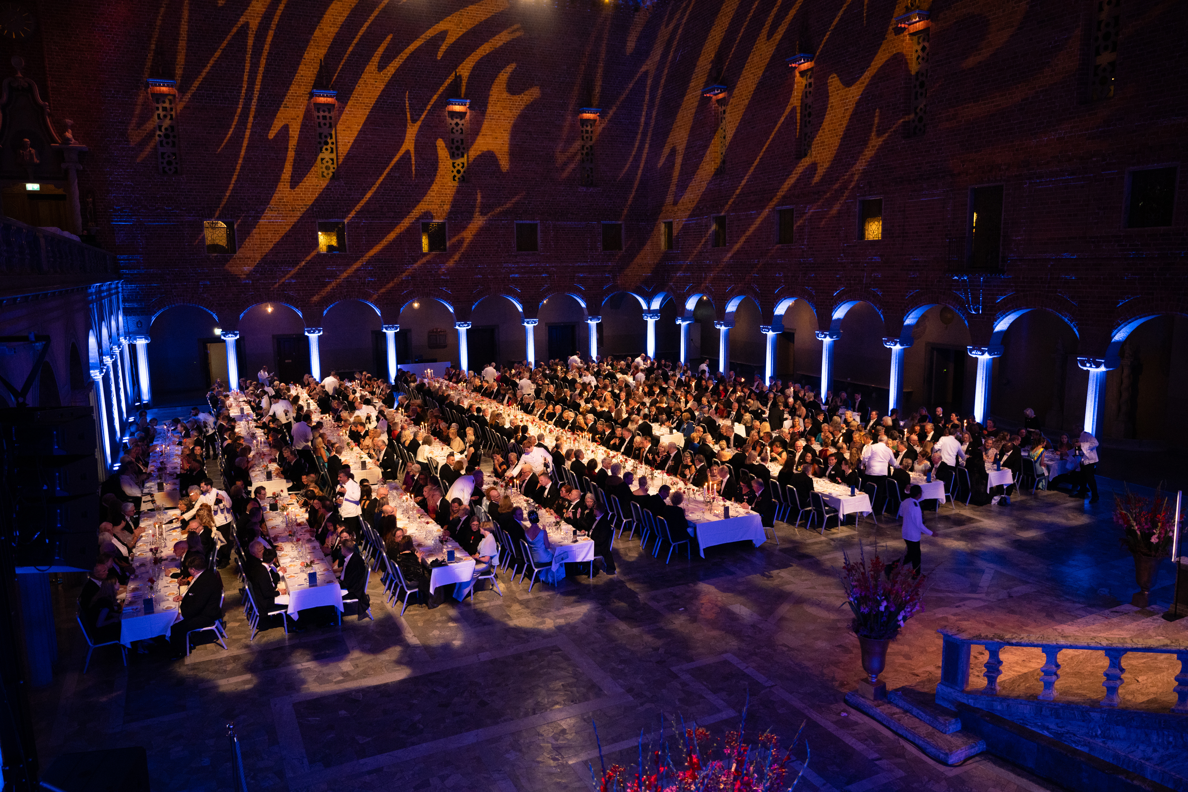 All guests during the banquet in the Blue Hall